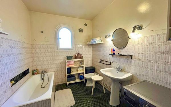 Maison à vendre    5 pièces •  Lit-et-Mixe