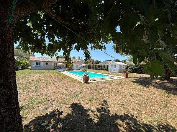 Vente
                Maison78 m² - 3 Pièces -
                    SOULAC SUR MER (33780)