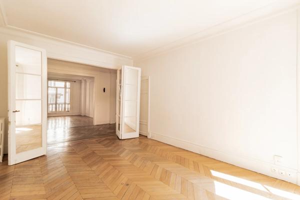 Appartement Paris 17 e - COURCELLES / TERNES / PARC MONCEAU