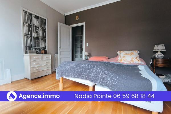 À vendre - Maison traditionnelle, 10 pièces située à Argelès-Gazost (65400)