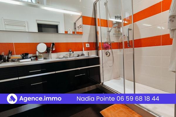 À vendre - Maison traditionnelle, 10 pièces située à Argelès-Gazost (65400)