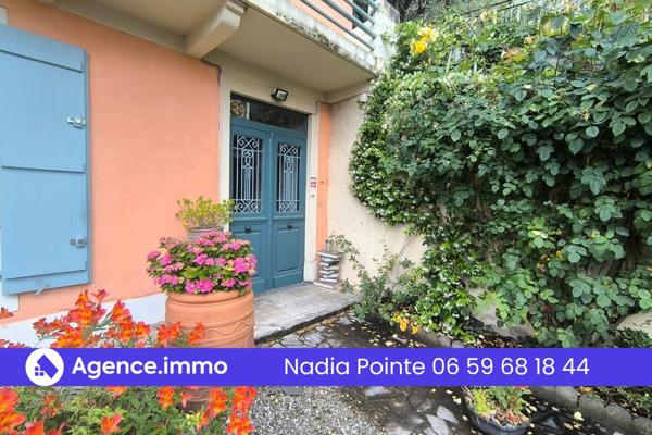 À vendre - Maison traditionnelle, 10 pièces située à Argelès-Gazost (65400)