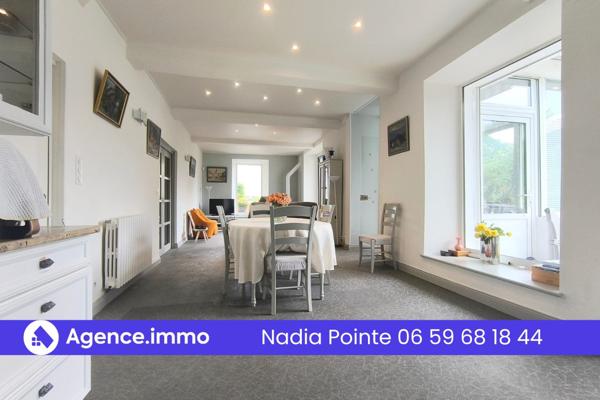 À vendre - Maison traditionnelle, 10 pièces située à Argelès-Gazost (65400)