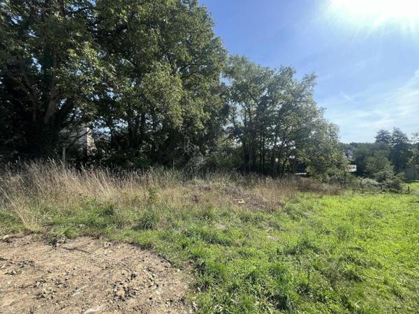 CARQUEFOU - QUARTIER RESIDENTIEL - TERRAIN A BATIR