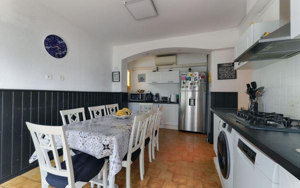 Maison à vendre    5 pièces • 140 m2 Gignac-la-Nerthe