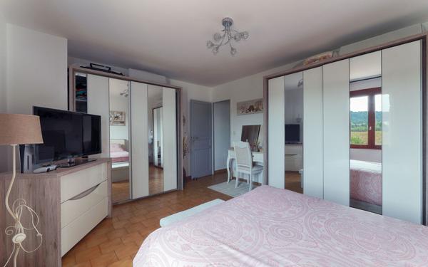 Maison à vendre    5 pièces • 140 m2 Gignac-la-Nerthe