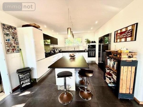 Maison à vendre à Saint-Gilles-les-Bains à la Réunion (97434), ref : 97410-1093974