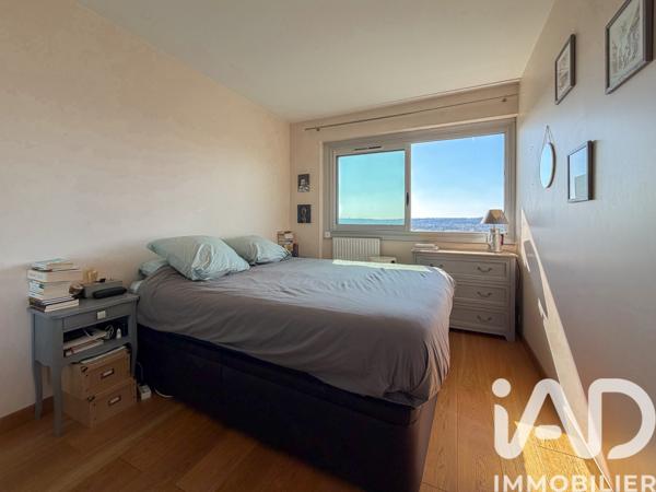 Appartement à vendre 3 pièces 69 m² Puteaux