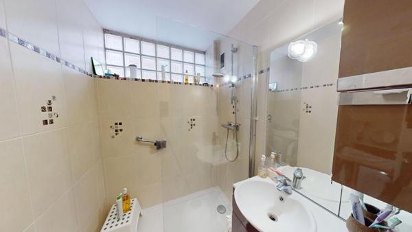 Appartement Montreuil 3 pièce(s) 64.01 m2