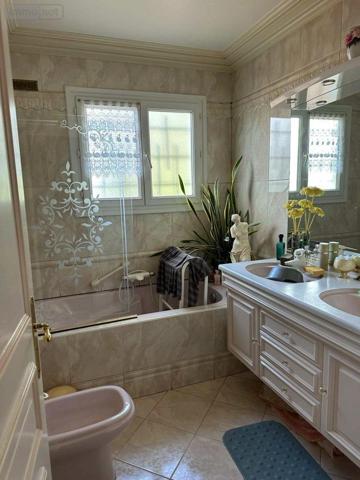 Maison à vendre à Bourgueil dans l'Indre-et-Loire (37140), ref : 2024/1997   
BOURGUEIL