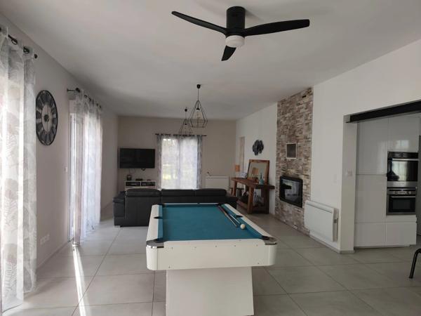 Maison à vendre 6 chambres ,  205 m2 sur terrain de 5000 m2