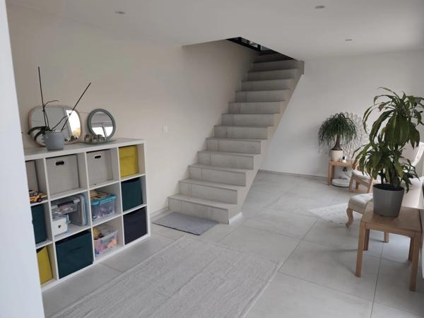 Maison à vendre 6 chambres ,  205 m2 sur terrain de 5000 m2