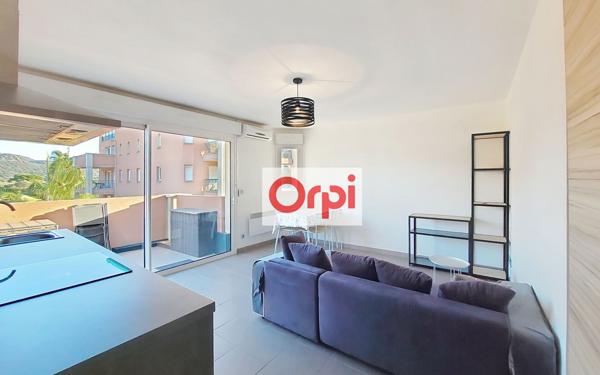 Appartement à louer    3 pièces • 49 m2 Porto-Vecchio