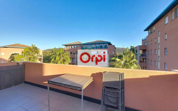 Appartement à louer    3 pièces • 49 m2 Porto-Vecchio