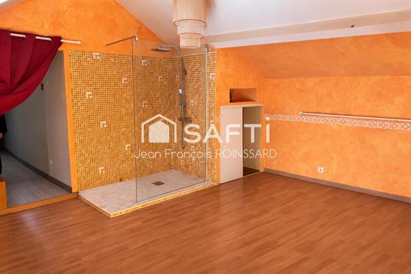 Maison 6 pièces 3 chambres avec dépendances