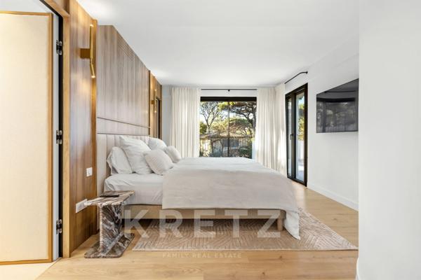 Un Joyau Contemporain à la Bouillabaisse Saint Tropez