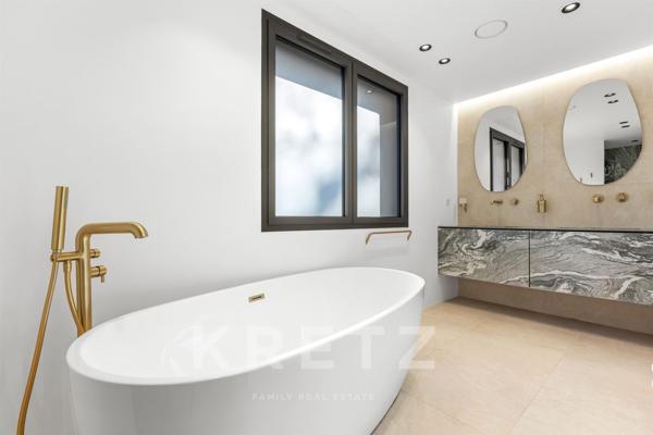 Un Joyau Contemporain à la Bouillabaisse Saint Tropez