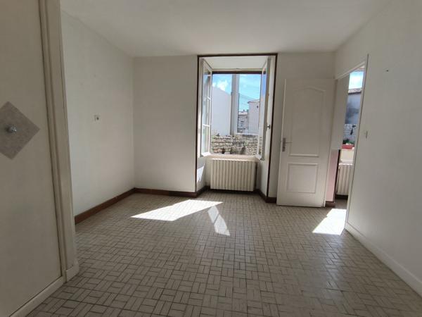 Maison à louer, VILLEFAGNAN