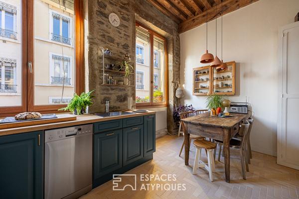 Ancien cosy à deux pas des quais