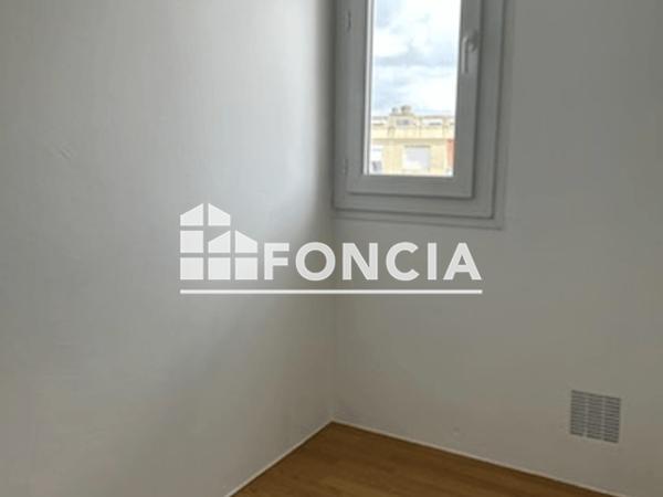 Location Appartement 2 pièces 39 m² - 4 RUE DU MAINE Quimper 29000