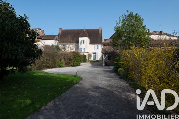 Maison à vendre 20 pièces 523 m² Montguyon