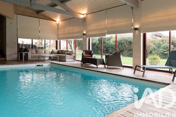 Maison à vendre 20 pièces 523 m² Montguyon