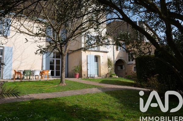 Maison à vendre 20 pièces 523 m² Montguyon