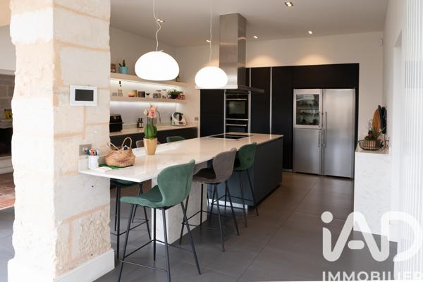 Maison à vendre 20 pièces 523 m² Montguyon