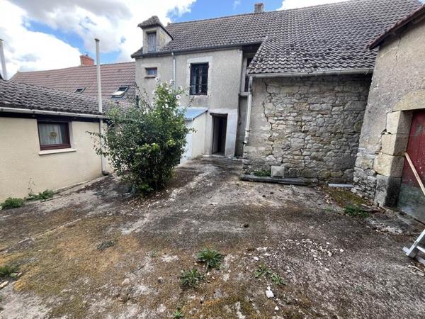 Maison à vendre |  Bruère-Allichamps |  4 pièces | 82 m²