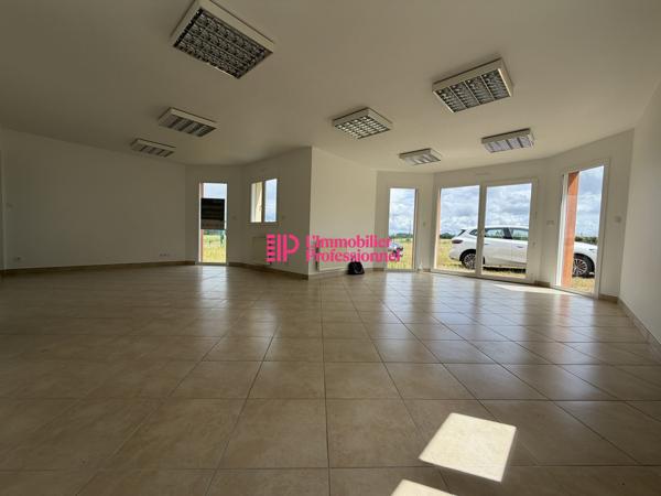 LOCAL D'ACTIVITÉ - 340 m² - LANGUIDIC