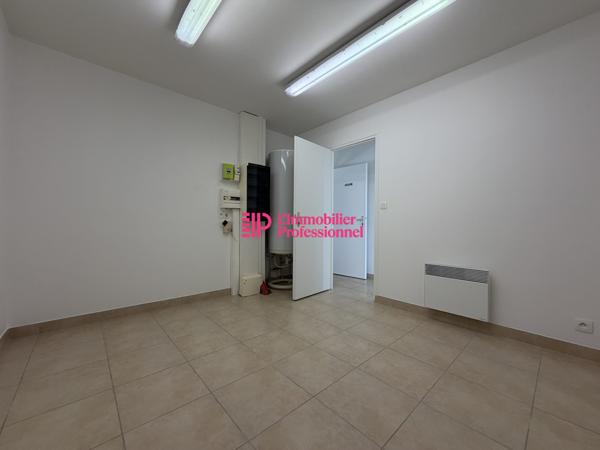 LOCAL D'ACTIVITÉ - 340 m² - LANGUIDIC