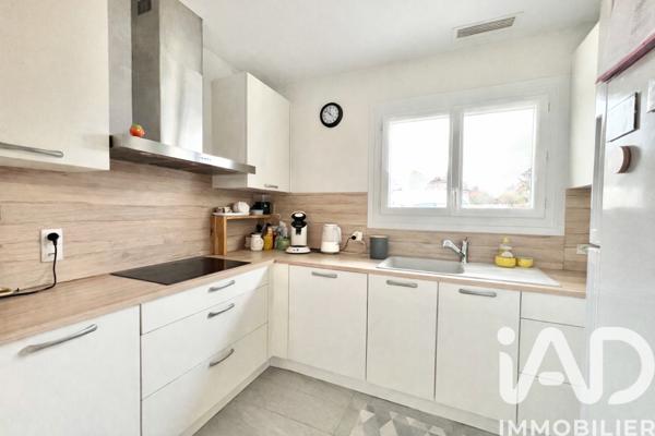 Maison à vendre 5 pièces 95 m² Saint-Sulpice-et-Cameyrac