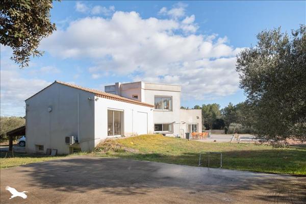 Maison à vendre |  Castries |  6 pièces | 241 m²