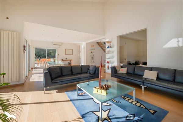 Maison à vendre |  Castries |  6 pièces | 241 m²