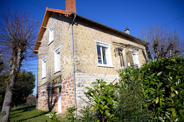 Maison Ussac 120 m2-3 chambres- jardin-garage