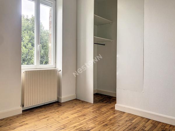 Maison Ussac 120 m2-3 chambres- jardin-garage