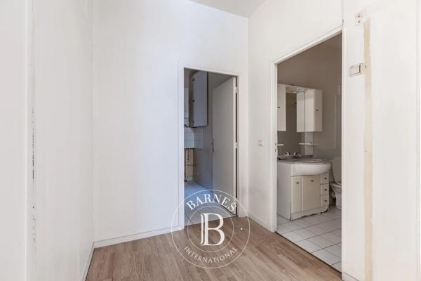 Paris 8ème, Appartement  33 m² à vendre