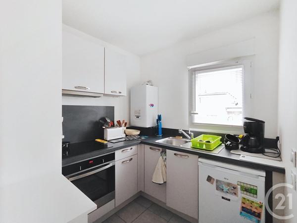 Appartement F1 à vendre  1 pièce - 30,27 m2 LA CHAPELLE ST MESMIN - 45