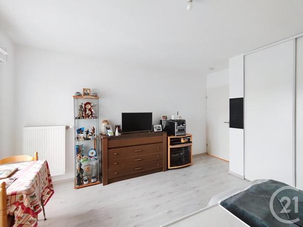 Appartement F1 à vendre  1 pièce - 30,27 m2 LA CHAPELLE ST MESMIN - 45