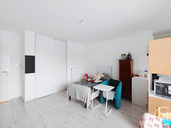 Appartement F1 à vendre  1 pièce - 30,27 m2 LA CHAPELLE ST MESMIN - 45