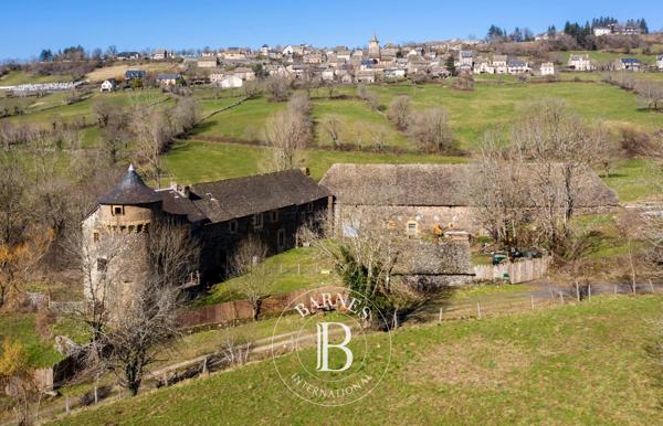 Espalion, Château  400 m² à vendre