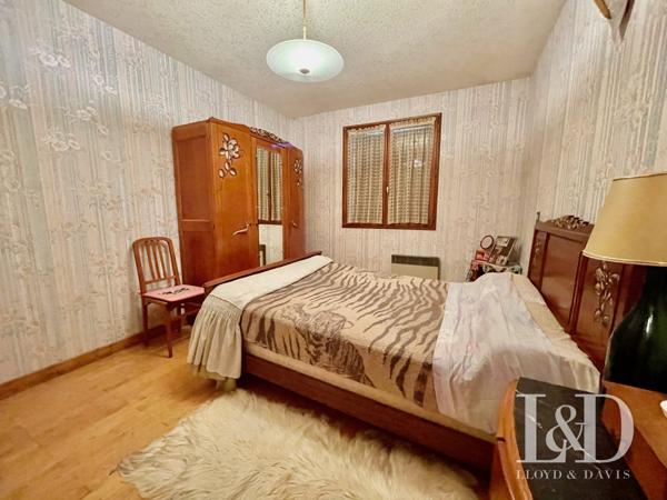 Maison indépendante T4 de plain pied avec garage et atelier