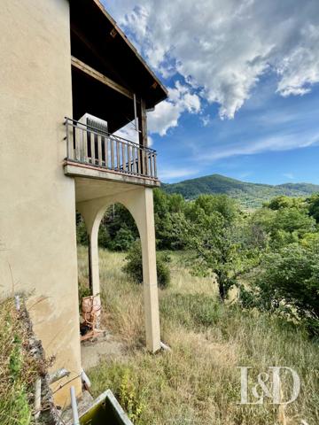 Maison indépendante T4 de plain pied avec garage et atelier