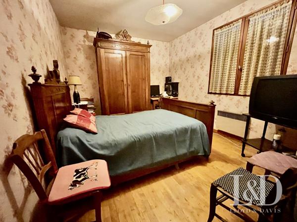 Maison indépendante T4 de plain pied avec garage et atelier