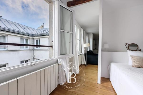 Paris 1er, Appartement 1 Chambre -  52 m² à vendre