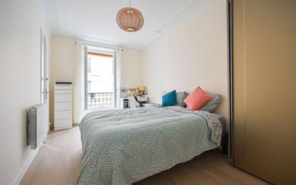 Appartement à vendre    3 pièces • 60,10 m2 Paris 10