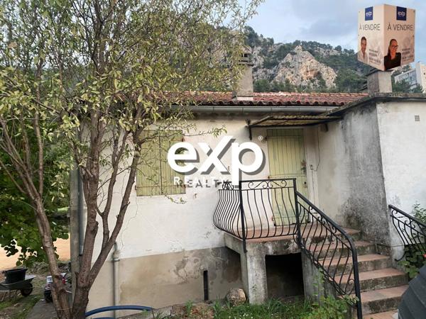 Appartement T2/3 - 43 m² - Jardin - 2 Places de Parking / Les Moulins