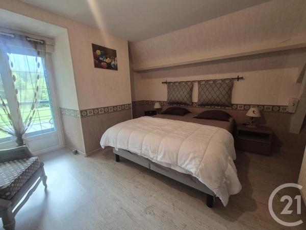 Maison à vendre  8 pièces - 262,70 m 2   CHAMPSECRET  - 61