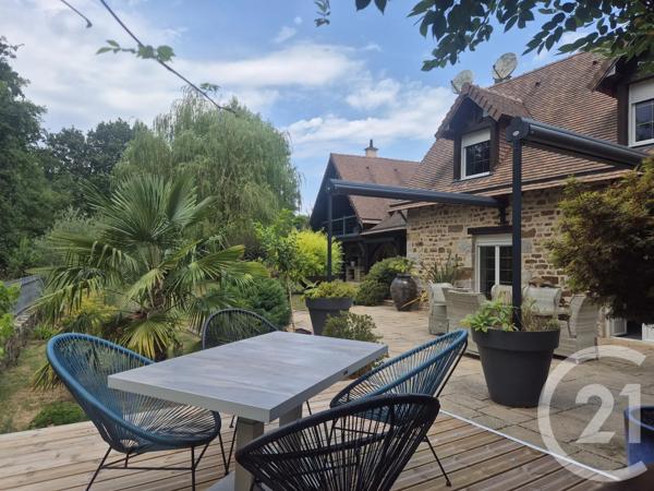 Maison à vendre  8 pièces - 262,70 m 2   CHAMPSECRET  - 61