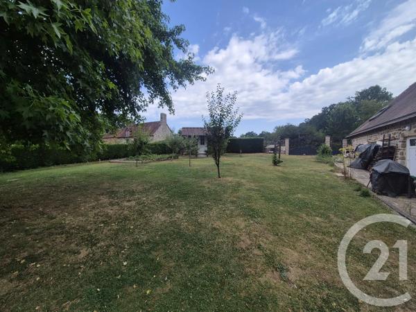 Maison à vendre  8 pièces - 262,70 m 2   CHAMPSECRET  - 61